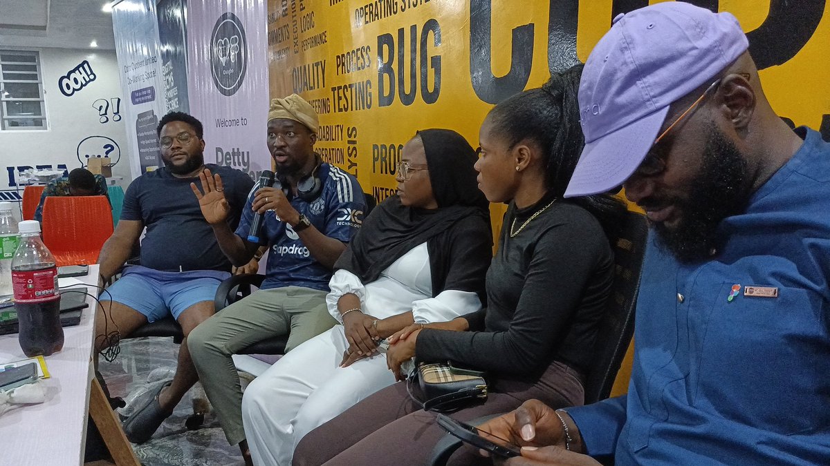 The top designers of Friends of Figma Osogbo sharing their thoughts with the design challenge participants.