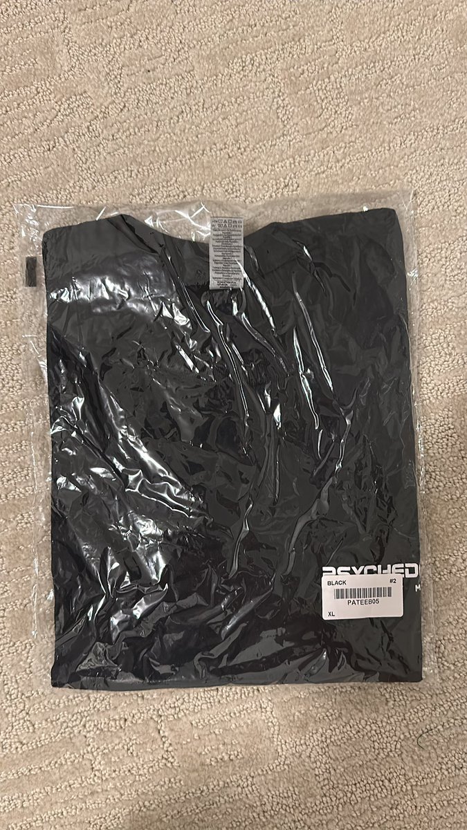 CryptoKenn_eth's tweet photo. Reposting : 
Brand New For Sale 
PA Tiger Hoodies Size M
PA Horns we are the night T-shirt Size XL

#PA #PsychedelicAnonymous #PSY @psychanon https://t.co/fIYj3AxTm5