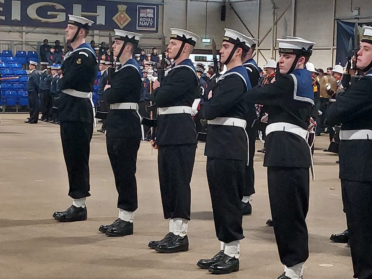 Massively Proud to say ex Thurrock cadet Seaman N Roberts passed out of training today 

BZ from all the TS Dragon cadets and staff