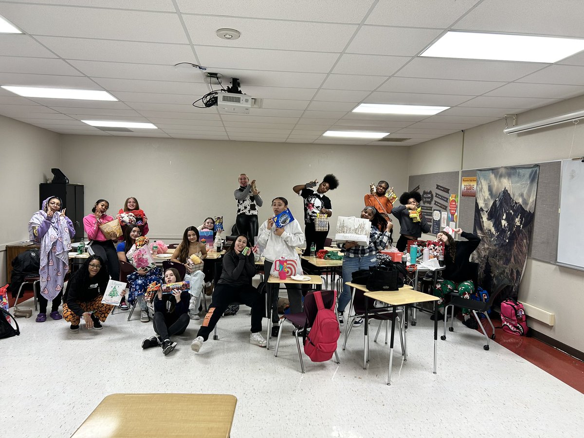 Tonka Women's Basketball tweet media