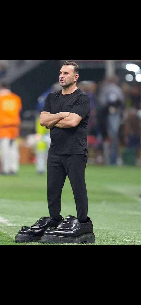 2024/2025 Türkiye Süper Ligi sezonunun şampiyonu Galatasaray'ı ve OkanBuruk'u tebrik ediyorum.