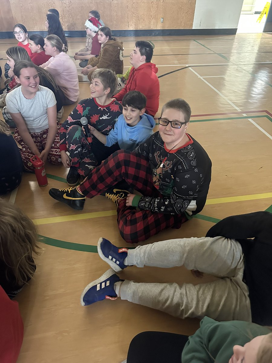 Well that’s a wrap on 2024 at JRS! I think I speak for myself, my students and everyone in the school system when I say we will take this break to recharge and get ready for a great 2025! 

Thank you to <a href="/JRSSchool/">JRS Middle School</a> for all of the holiday activities this week 🎄

<a href="/NLSchoolsCA/">NLSchools</a>