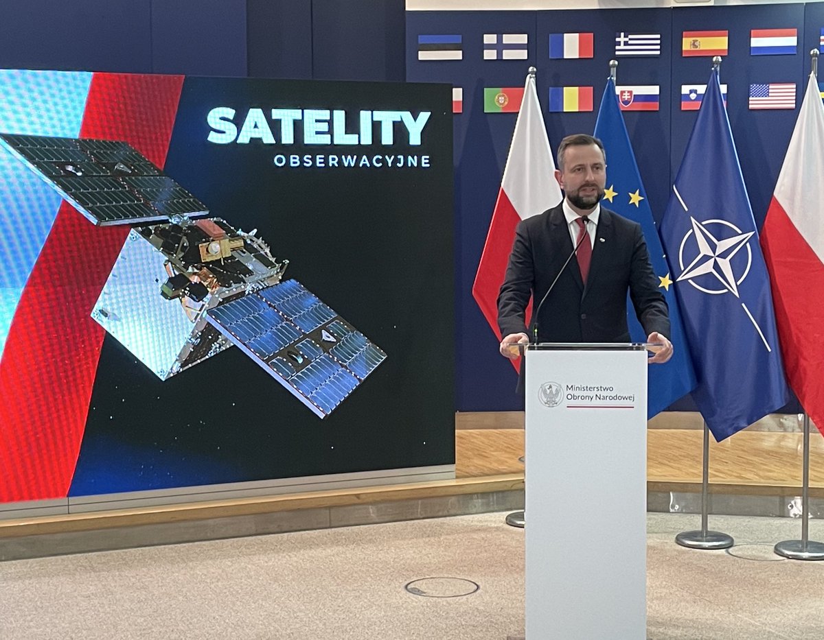 🇵🇱 🛰️  A więc MikroGlob i 4 satelity od <a href="/CreotechSa/">Creotech Instruments SA.</a>

Satelity zgodnie z wcześniejszymi zapowiedziami mają trafić na orbitę w 2026 r. a poprzedzi ją trójka satelitów PIAST w 2025.

Teraz pozostaje czekać na umowę na MikroSAR i duża dziura w zdolnościach zostanie... spłycona.

1/4
