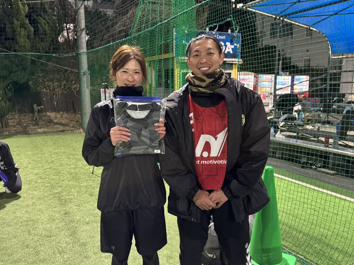 NextMotivation1's tweet photo. 🔵🔴
【ネクモチ蹴り納め】
ご参加ありがとうございました！！
最初1時間はシュート教室をやり、残りは沢山ゲームをしました！
#フットサル日本代表 の #新井裕生 選手も参加！
特別じゃんけん大会も！
皆様ありがとうございました✨

#Nextmotivation #ネクモチ https://t.co/1koDUvVQ7I