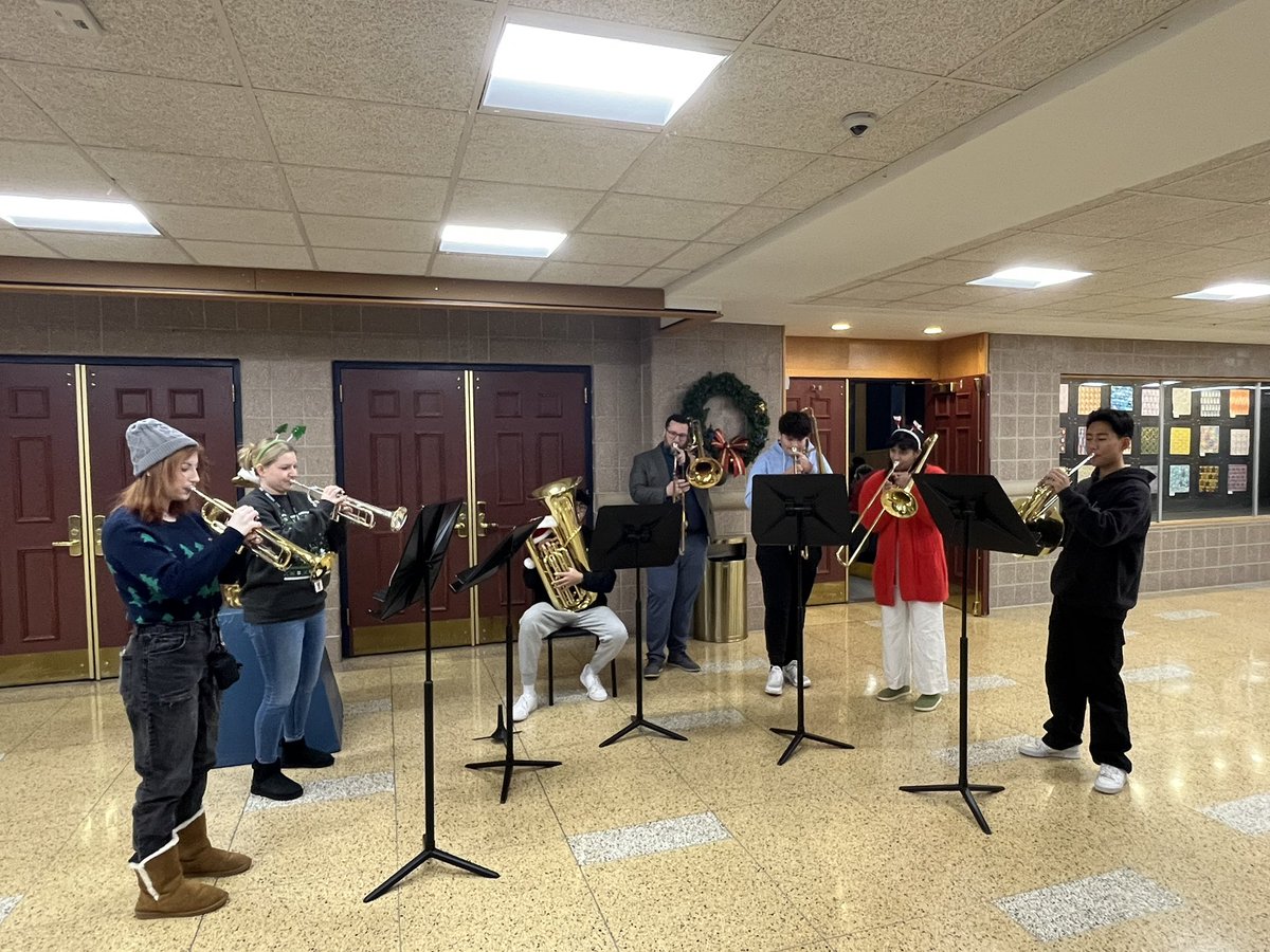 Ms. Warnokowski tweet media