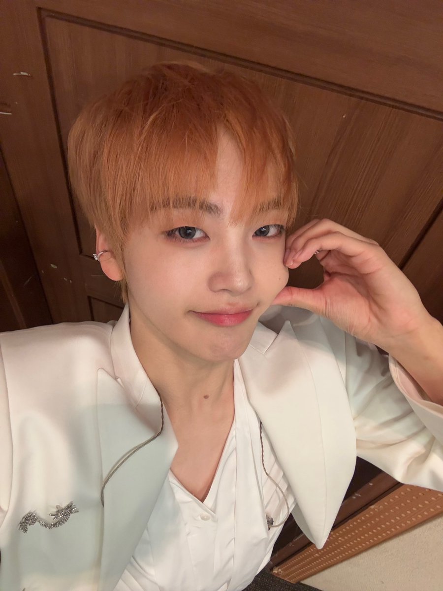 방금 봤지만 내일도 보고 모레도 보고싶어요😍😍
#형준 #크래비티 #가요대축제