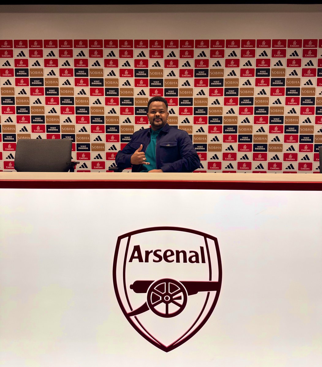 𝐒-235 #MerciArsene tweet media