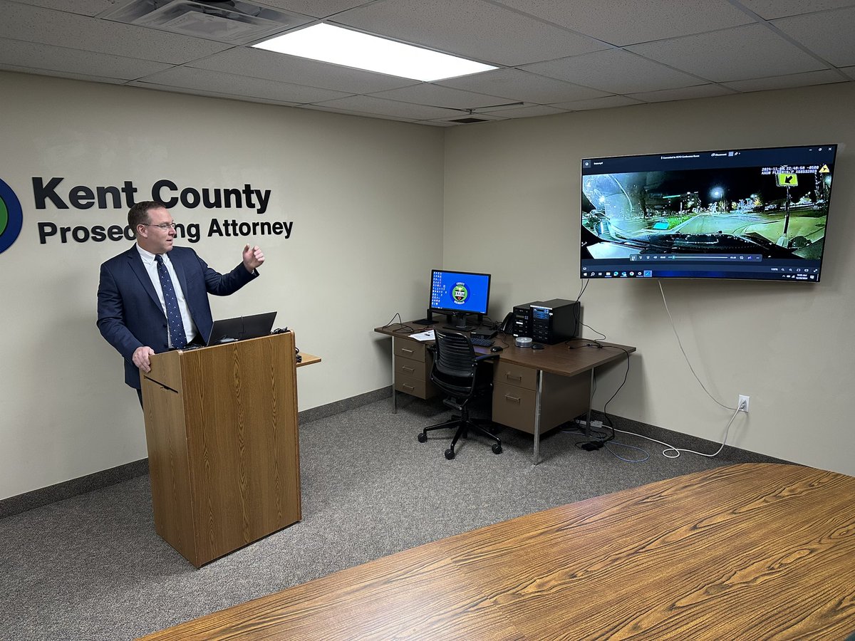 Michael E Martin tweet media