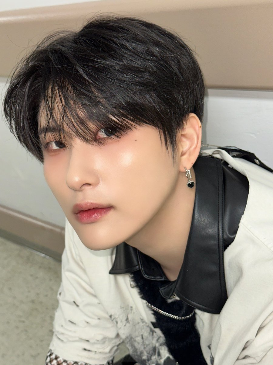 CRAVITY_twt's tweet photo. 가대축 !
#우빈 https://t.co/19mrQ3ChSU