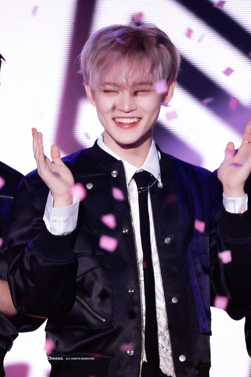 Strawberry_CL_'s tweet photo. 241220 KBS #천러 #辰乐  #CHENLE https://t.co/I6S9zegI84
