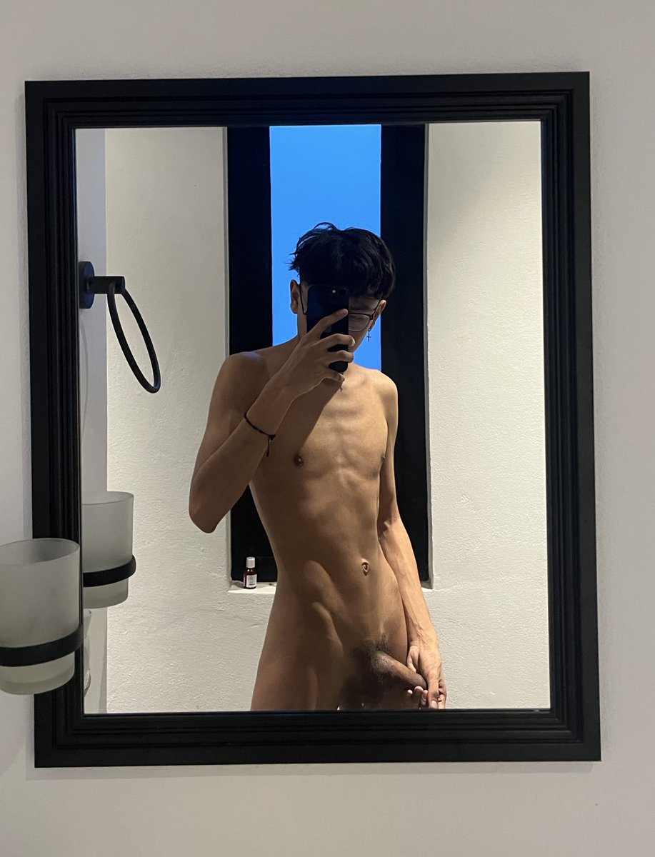 𝐨𝐯𝐞𝐫𝐡𝐞𝐚𝐭𝐞𝐝 tweet media