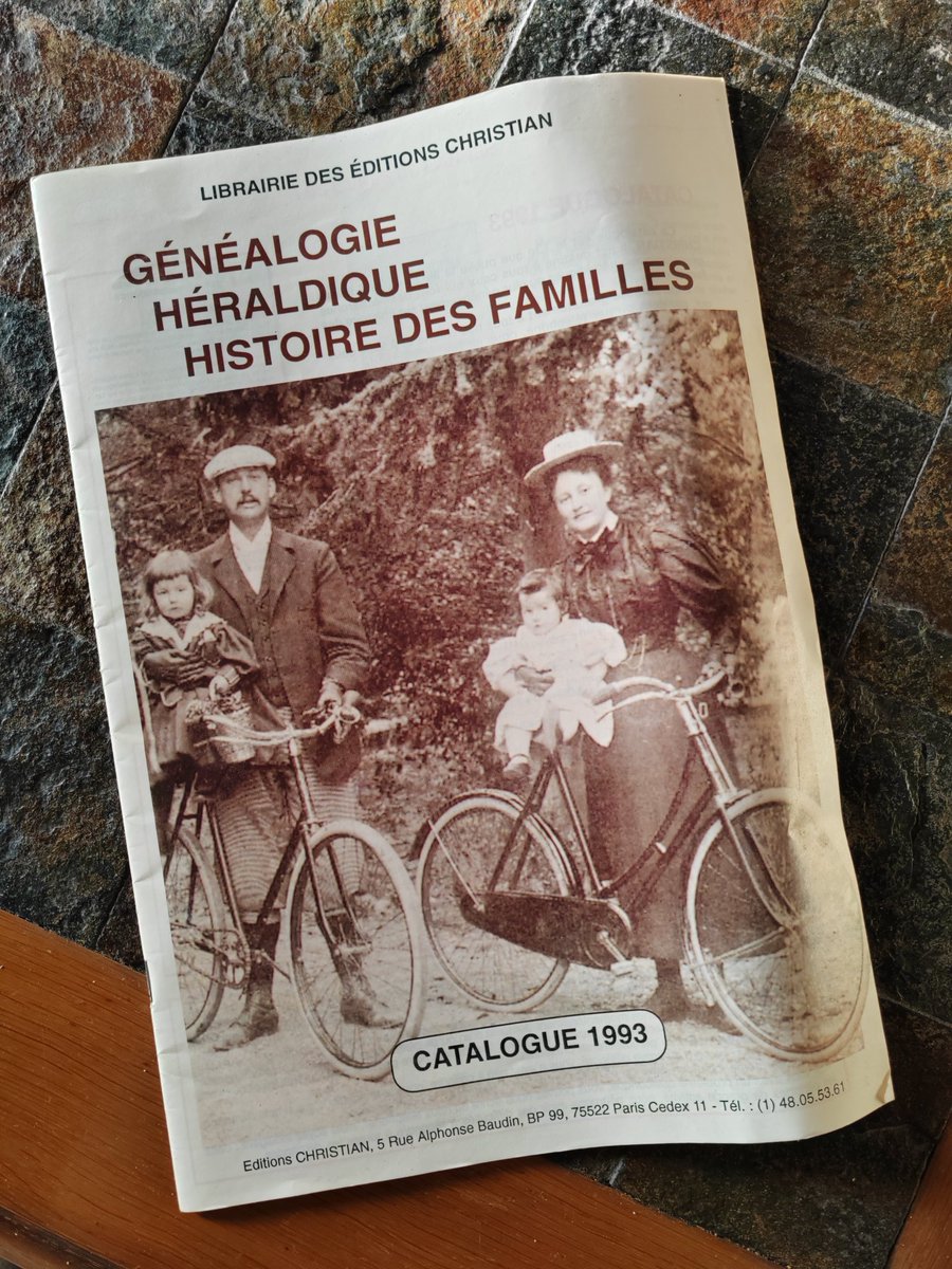 ponfred75's tweet photo. #genealogie dans la rubrique je suis conservateur, je viens de retrouver dans mes "archives" le catalogue 1993 des Éditions Christian avec à la rubrique informatique, déjà présent, @Geneatique 😊
Que sont devenus les autres logiciels de généalogie ? 🧐 https://t.co/q6cS0S9KLp
