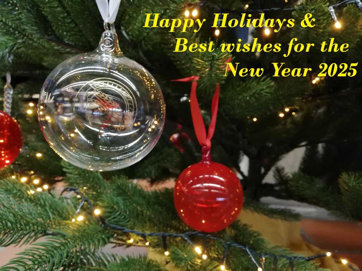 MPGCQM's tweet image. Ho ho ho 🎅☃️🎊🎉🎁🎄