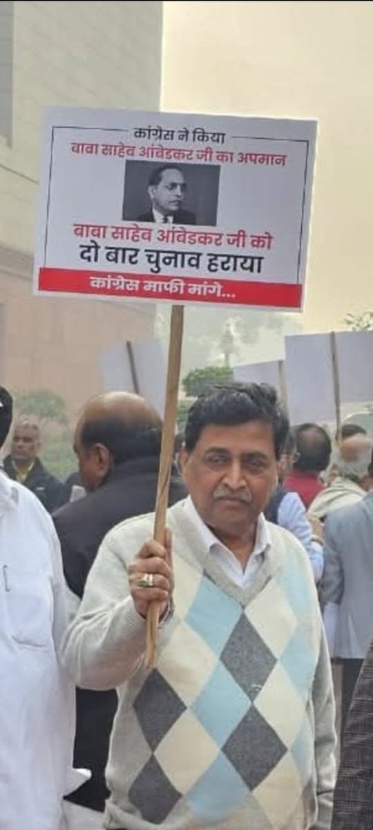 PrashantMBanso2's tweet image. आयुष्य सुंदर आहे... 
फक्त👇 इतकं निर्लज्ज होऊन जगता आलं पाहिजे !!! 
🤨