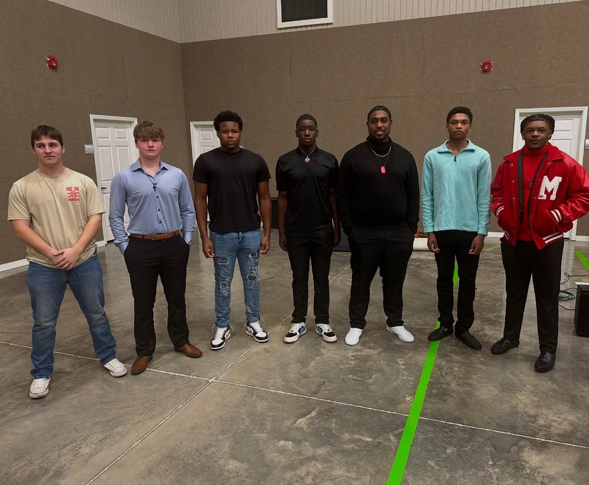 Last night wrapped it up for ‘24 $lime Backers! Much love to <a href="/_MarquisMilner_/">Drip 💕..</a> and Amarion Harris for being awesome senior teammates and helping progress the program! On to ‘25 #FPF