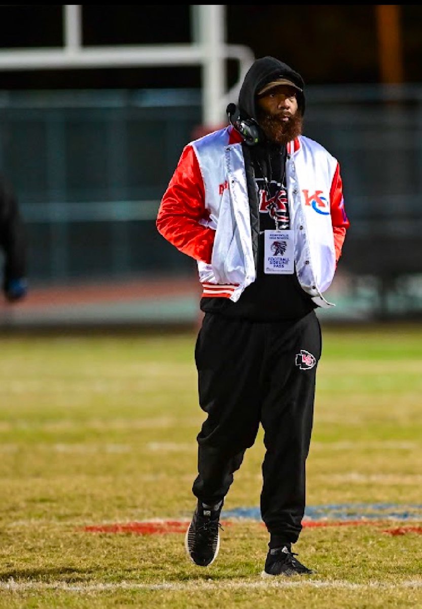 CoachAyye's tweet image. College Coaches, Recruiting coordinators, Directors of Player Personnel, Position Coaches and Grad Assistants— LOCK ME and other @KempsvilleFB coaches in for the @WeAreAFCA Covention‼️ 

Let’s Connect and make it happen‼️‼️

blinq.me/BqfGIIBYUvnI