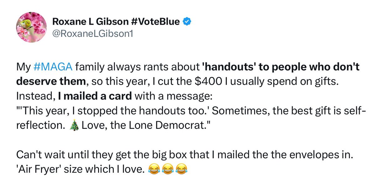 tizzywoman's tweet image. Post of the season! 🏆

🎄🕎☪️

#DemsUnited
#DemCast
