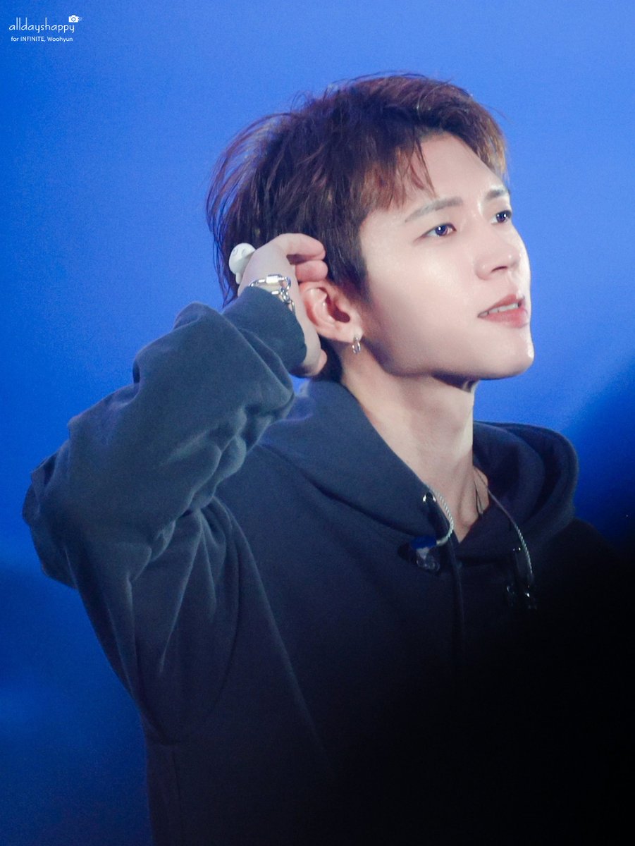 alldayshappy1's tweet photo. 20241208 인피니트 콘서트  DAY3
리미티드에디션 서울 
"LIMITED EDITION" SEOUL

우보싶🥹🥹🥹
우현이 보고 싶은 날...
출장 잘 다녀오구👋🏻👋🏻👋🏻
 #남우현 #NAMWOOHYUN #인피니트 #INFINITE #리미티드에디션 #LimitedEditionSeoul https://t.co/1qSCWJkLbJ