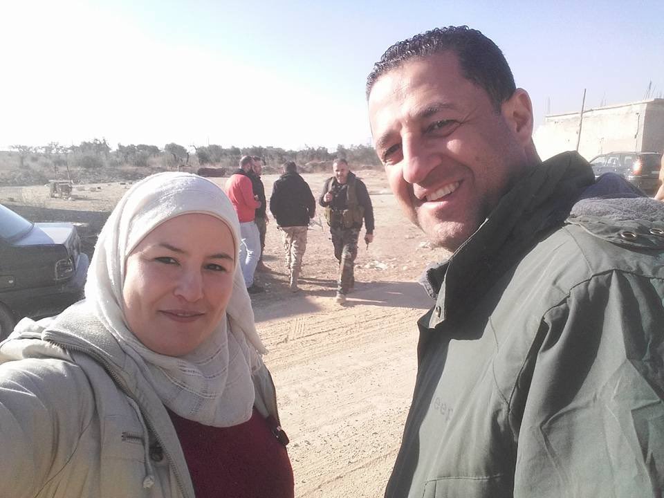 الاعلامية في تلفزيون النظام "لمى كيالي" من
الذين نظموا للوقفة الاحتجاجية في ساحة الأموي بدمشق يوم امس