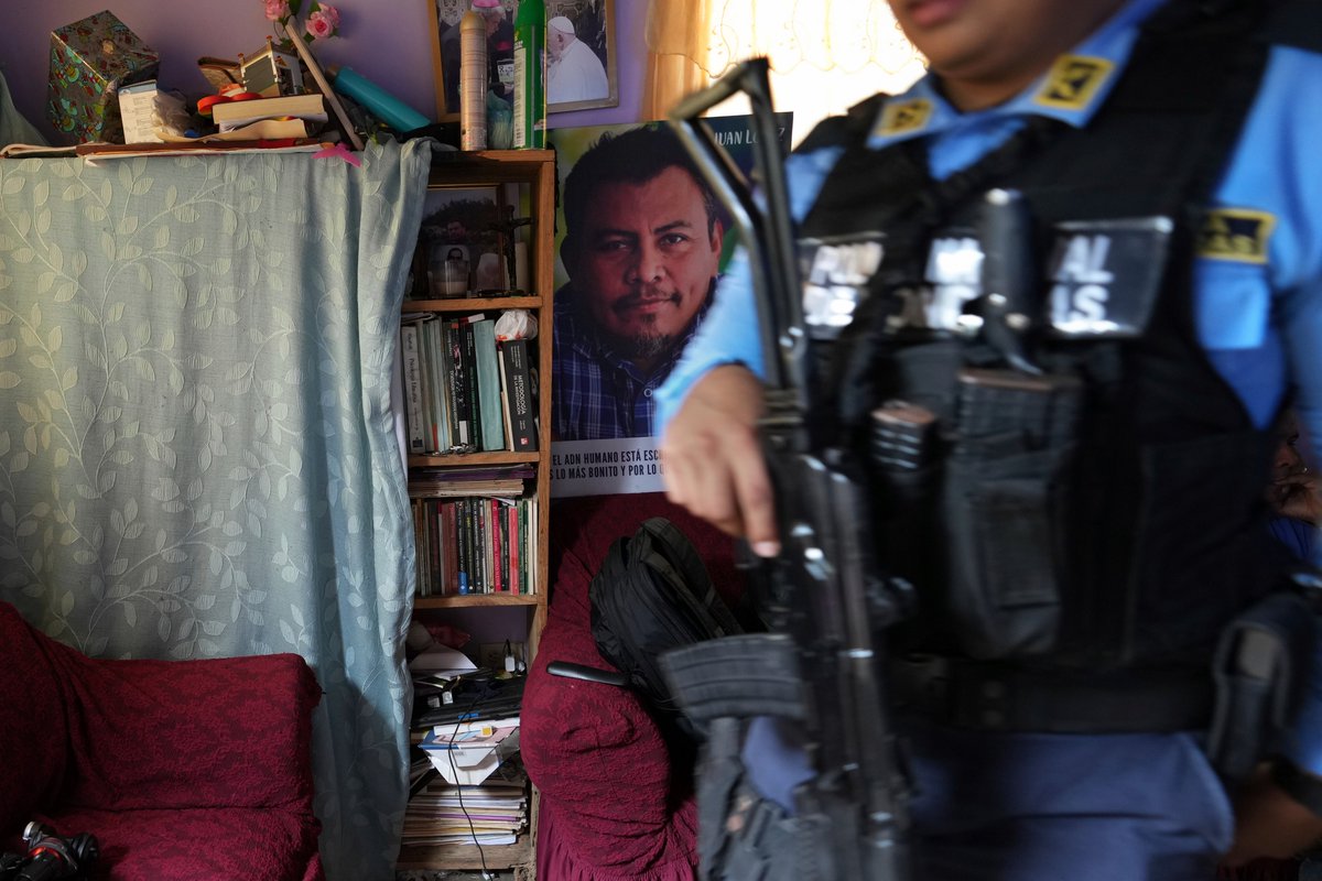 6 bullets in the chest, 1 in the head snuffed the life out of environmentalist Juan López.

For <a href="/AP/">The Associated Press</a>, <a href="/FernandaPesce_/">Fernanda Pesce</a> <a href="/moises1975/">Moises Castillo</a> &amp; I investigate a murder in Honduras–among the most dangerous places to defend the environment–that's rippled across the world. apnews.com/article/hondur…