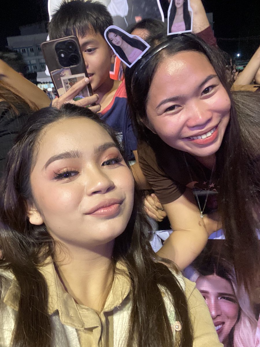 jnndyn's tweet photo. Grabe ka worth it ang tanan!  Lord tabang huhuhu… ka the best sa akoang Christmas gift! 

@kolettemadelo  #KoletteMadelo #JarLette https://t.co/uUPX189mW8