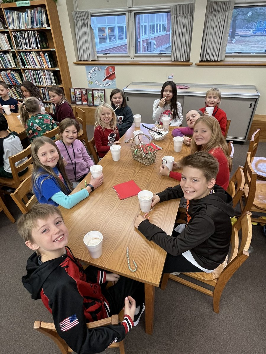 End of semester Bobcat leaders meeting!! Thank you for all your hard work!! 🐾 <a href="/mjbechstein/">Michel</a>