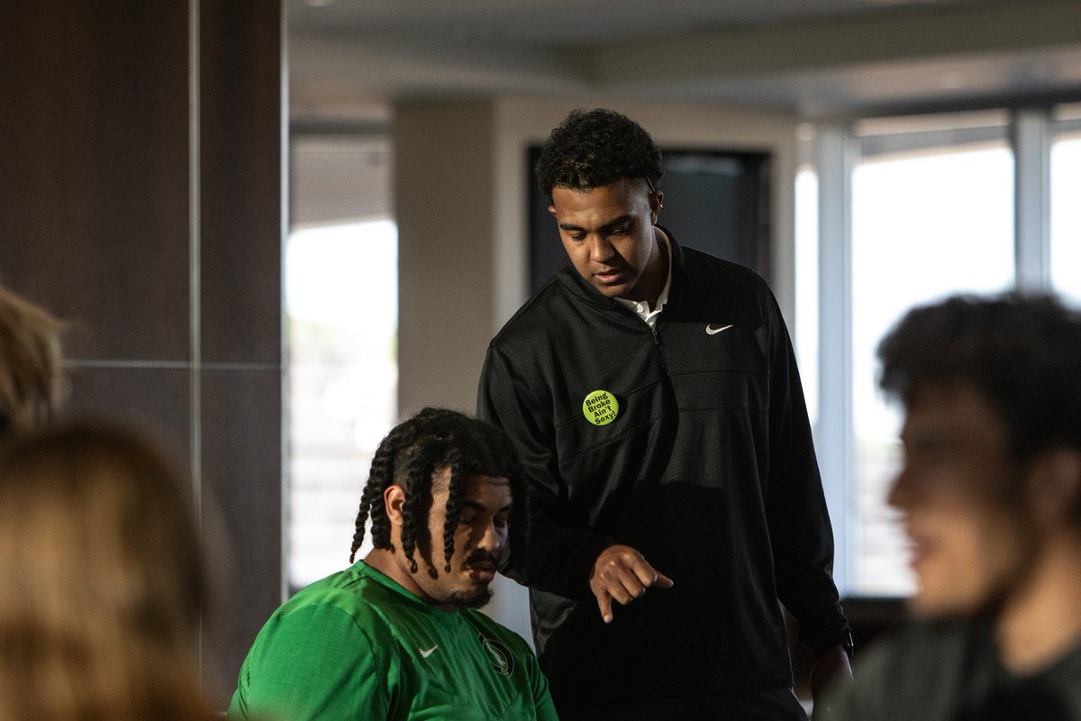 EDSLInstitute's tweet photo. "The resources provided during my time as a Buckeye helped me better understand my passions and find a career where I can fulfill those. My experiences meant so much to me that I now am in the same line of work helping student-athletes develop  &amp; prepare  for life after sport." https://t.co/kCfdVLdcaX
