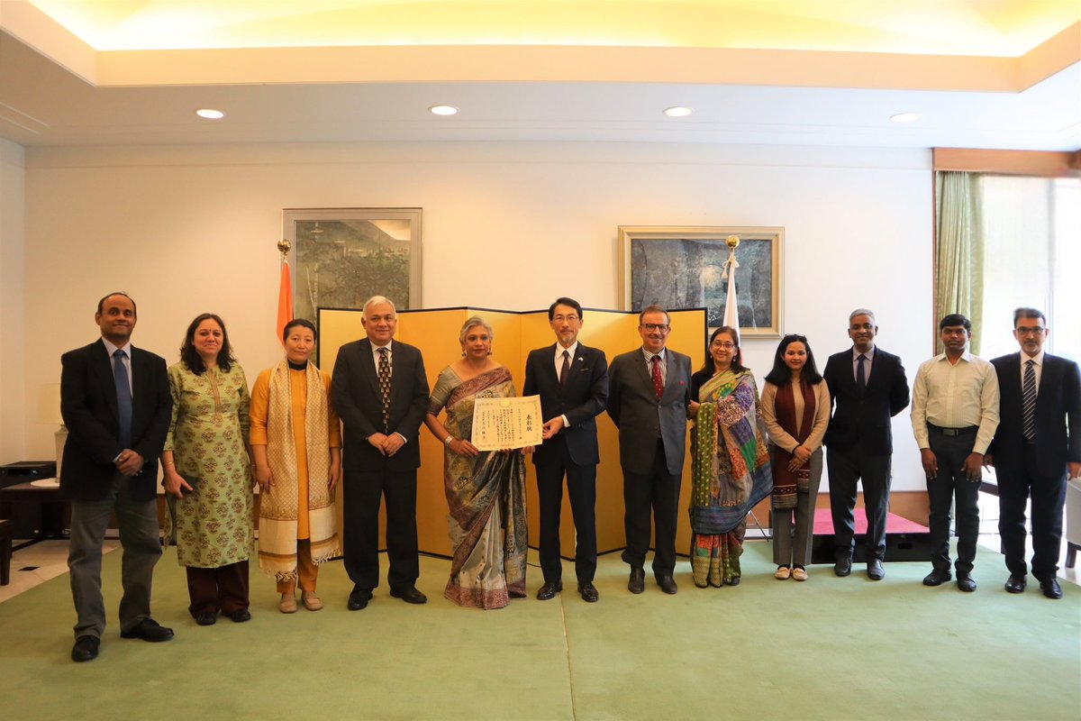 JapanAmbIndia's tweet photo. Congratulations, Prof. Srabani Roy Choudhury, Centre for East Asian Studies, School of International Studies, Jawaharlal Nehru University, on receiving the Foreign Minister’s Commendation!🌸
Grateful for your dedicated contributions to the promotion of Japan research in 🇮🇳! https://t.co/PswB4LFmuf