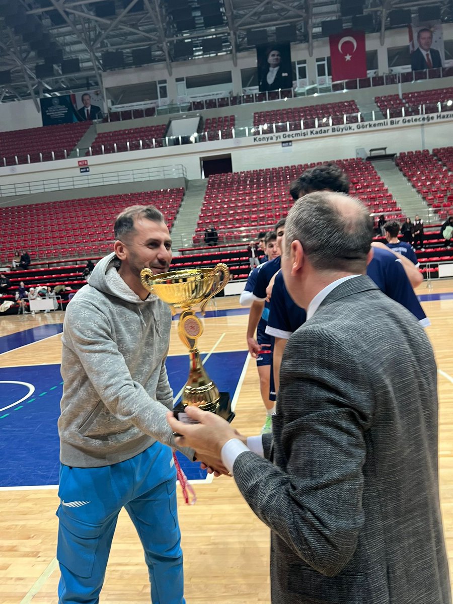 HYerlikayaSporL's tweet photo. Tebrikler🏆🏆🏆 Takım 
2024/2025  Genç Erkekler VOLEYBOL KONYA ŞAMPİYONU Karatay Hamza Yerlikaya Spor Lisesi. @TuranKAYACILAR @karatayilcemem https://t.co/sp2aP7UO6B