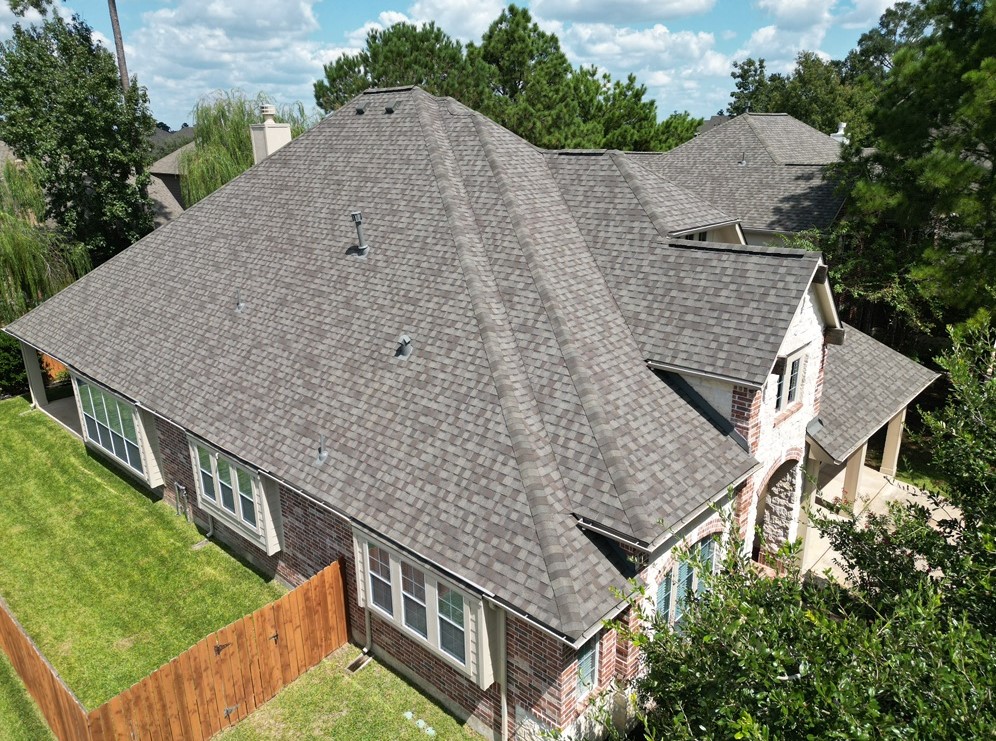 rtitexas's tweet photo. As a CertainTeed Preferred Contractor, we're committed to providing the best roofing solutions for your home. Contact us today! https://t.co/YMbL4aDDeN 
 
#CertainTeed #RoofingContractor https://t.co/Vmj872NR6B