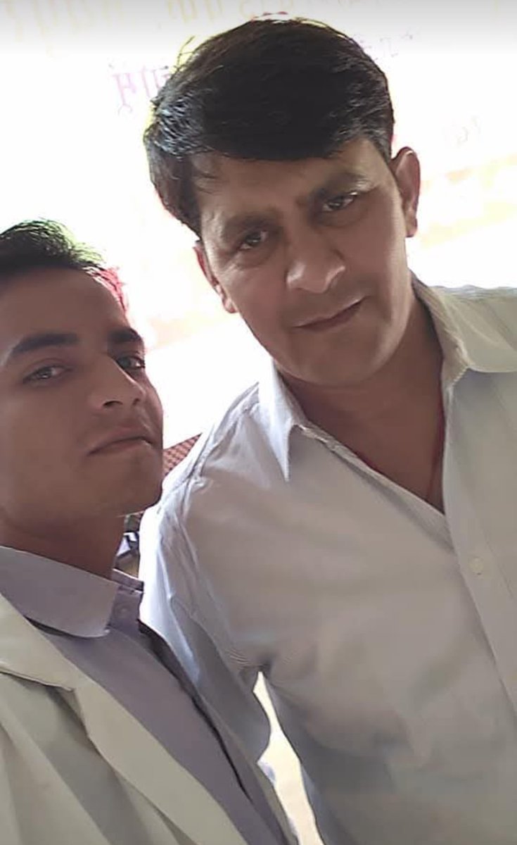 MohanLa97679493's tweet photo. आदरणीय @ramlalsharmabjp जी CHA साथी आपसे लगातार न्याय की पुकार कर रहे है,आपसे निवेदन है CHA परिवार के 90% साथी ओर उनके परिवार आज भी रोजगार की राह देख रहे हैं।
आपसे विन्रम निवेदन है जल्द से जल्द उचित समाधान निकाल के CHA को रोजगार देने का काम करे। https://t.co/rxd3TMmj0P