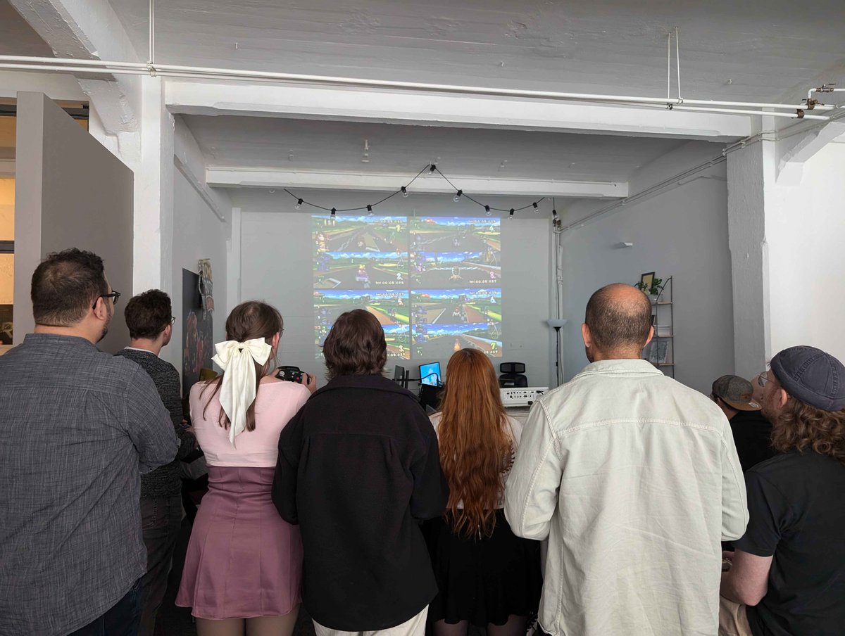 Tiny Roar tweet media