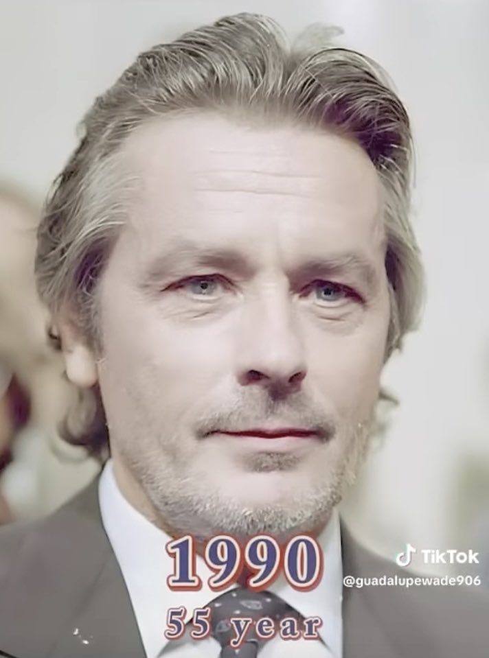 Moonlightlake's tweet photo. 綺麗なお顔 #AlainDelon #アランドロン #Frenchactor #Frenchicon #Legend https://t.co/0ClZalPLUe