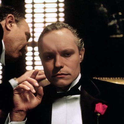 Hyjoee's tweet photo. gonna make em an offer they can’t refuse #NewProfilePic https://t.co/hl4KAVkfNw