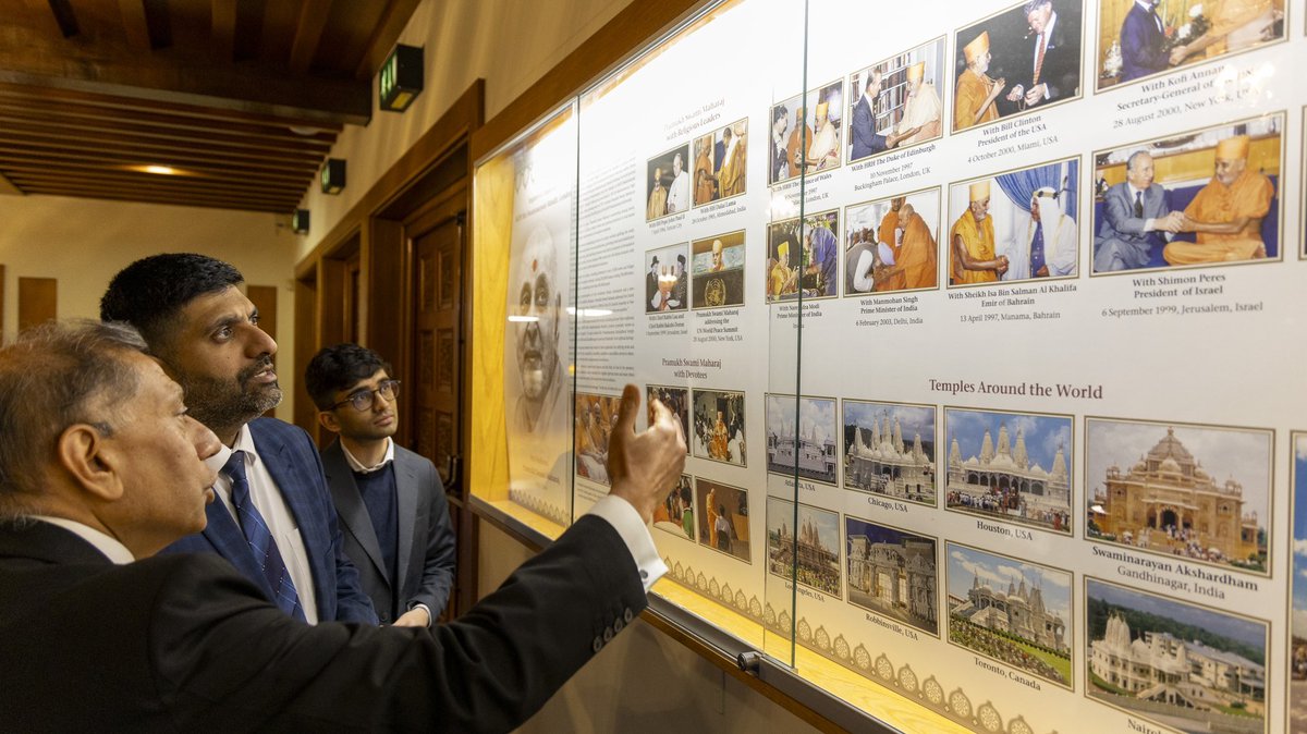 We were honoured to welcome @lordwajidkhan, Minister of Faith, to #NeasdenTemple. It was a pleasure to engage in a meaningful exchange of views and discuss the community work that <a href="/BAPS/">BAPS</a> is doing across the UK.

We look forward to working with you in the future.
