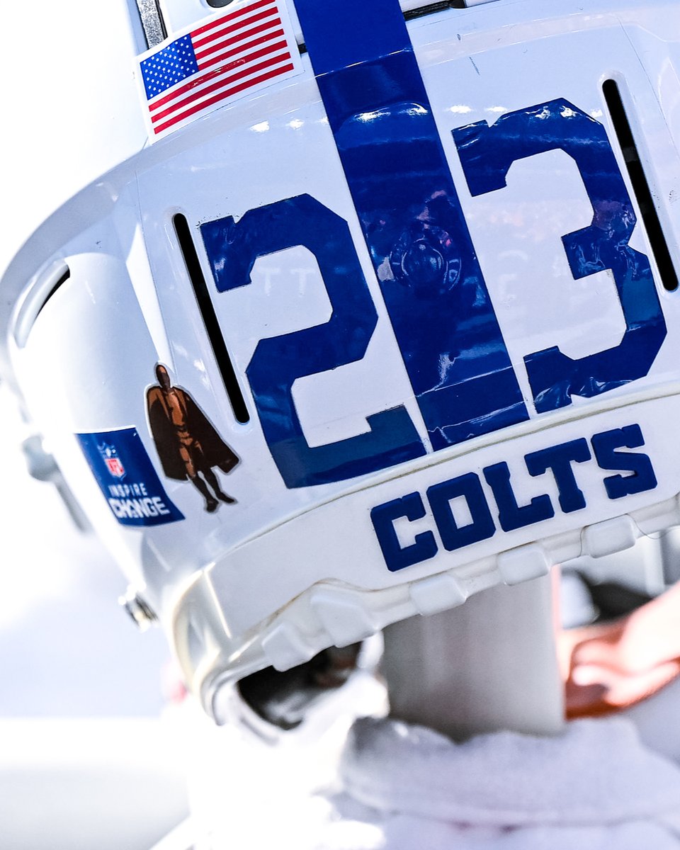 Saw something new on Kenny's helmet. 🔎

RT to vote #WPMOYChallenge + <a href="/KennyKennyMoe3/">Kenny Moore II</a>
+ #ProBowlVote