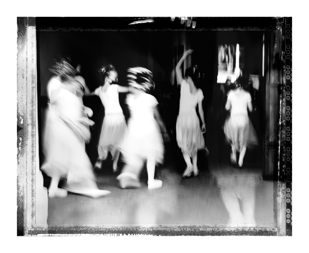 squinkbox's tweet photo. "Ballet Dancers" San Diego, 2024

⁠ https://t.co/34iu7dPWUg