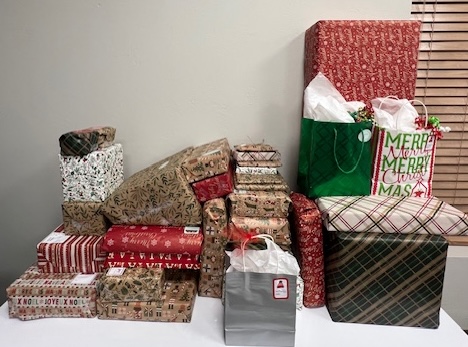 Amundsen Davis (@amundsendavis) on Twitter photo The Amundsen Davis Appleton and Green Bay team shopped and wrapped gifts that will bring joy and relief to three families in need this holiday season. Thank you to the <a href="/CBTreecelebrate/">communitybenefittree</a> for connecting us with these families and for the incredible work you do that you do! The Amundsen Davis Appleton and Green Bay team shopped and wrapped gifts that will bring joy and relief to three families in need this holiday season. Thank you to the <a href="/CBTreecelebrate/">communitybenefittree</a> for connecting us with these families and for the incredible work you do that you do!