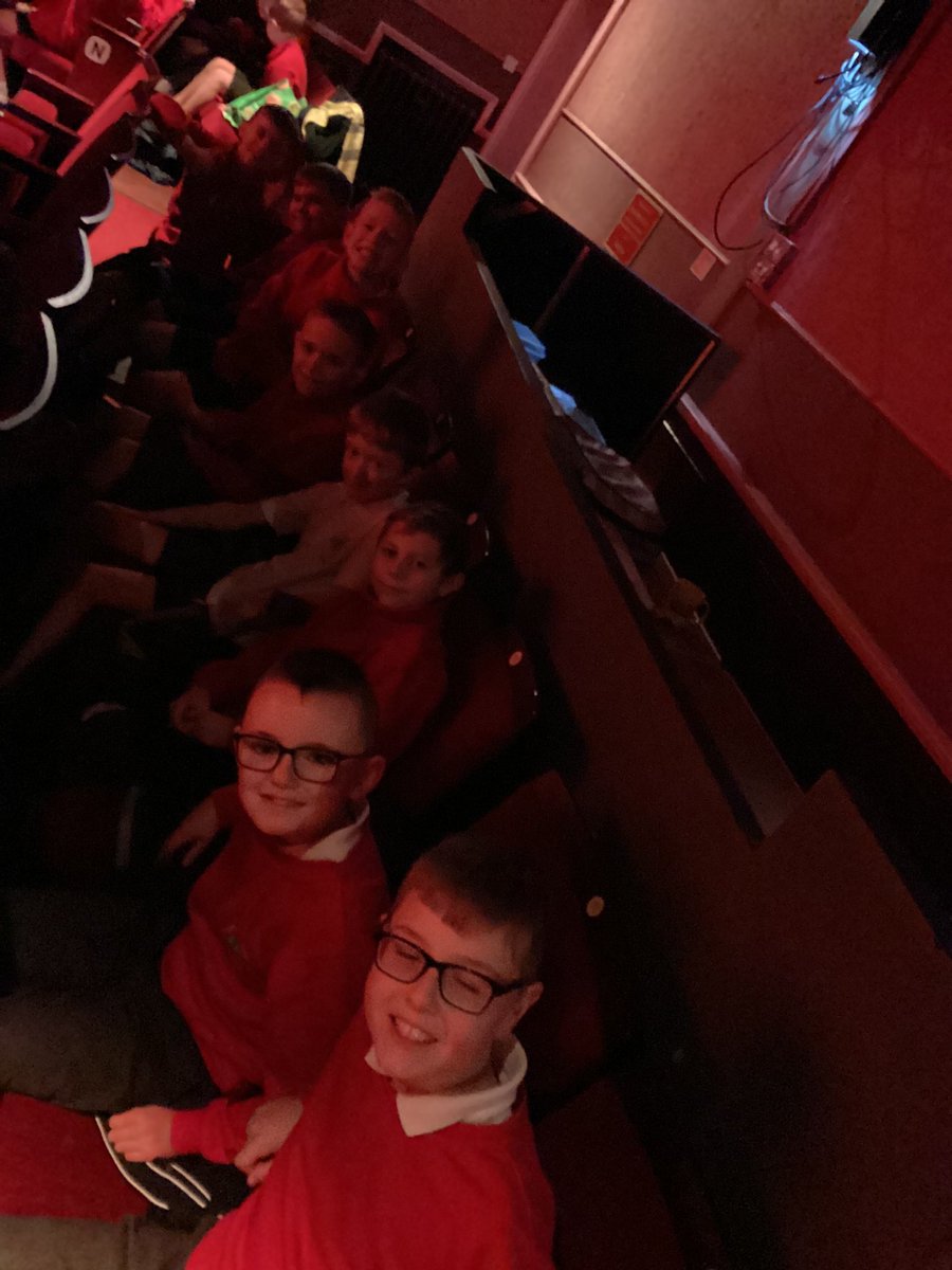 The Otters have loved our Christmas celebrations, this week! 🦦