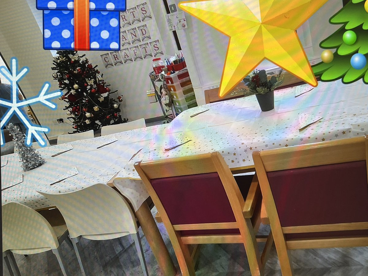 Lauren Owen tweet media