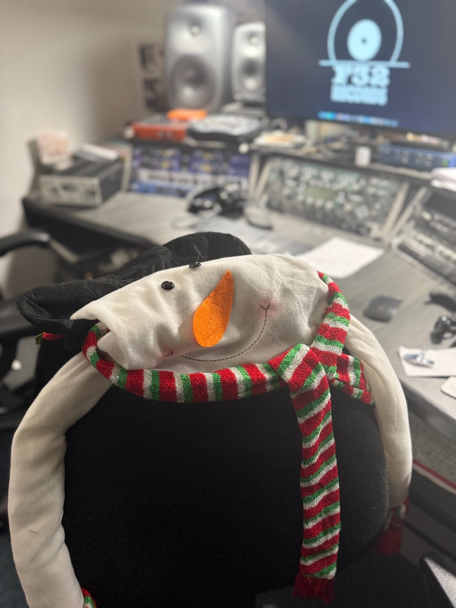 Greenwood Music (@music_greenwood) on Twitter photo It's been a busy old term but we've made it, just...... 😆
All of us in the P&D dept <a href="/Greenwood_Acad/">Greenwood Academy</a> wish you an amazing festive period and we look forward to seeing you again in 2025!!!! It's been a busy old term but we've made it, just...... 😆
All of us in the P&D dept <a href="/Greenwood_Acad/">Greenwood Academy</a> wish you an amazing festive period and we look forward to seeing you again in 2025!!!!