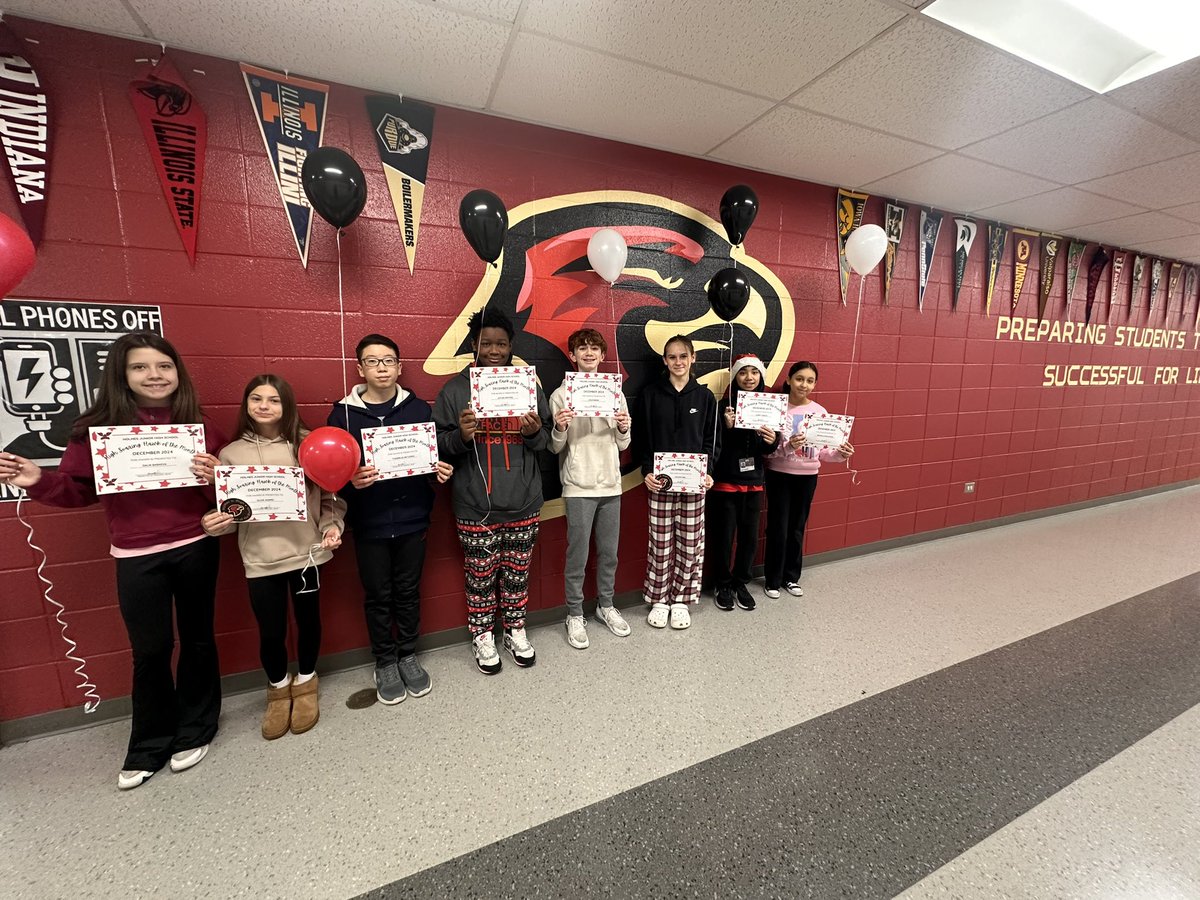 Our staff breakfast was a success and well worth the early wake-up! Happy last day to all of our students and families! <a href="/PhilDepaCCSD59/">Phillip Depa</a> <a href="/D59Holmes/">Holmes Junior High</a>