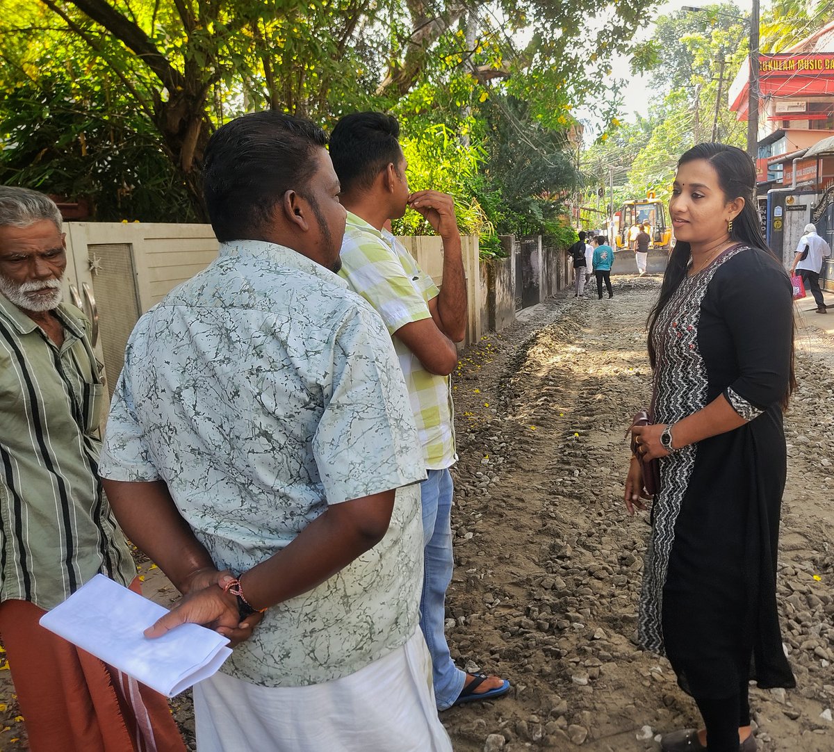 AshaNath_G_S's tweet image. പാപ്പനംകോട് വിശ്വംഭരൻ റോഡിന്റെ ഇന്റർലോക്ക്, റീടാറിങ് വർക്കുകൾ ആരംഭിച്ചു..ഒരുപാട് നാളത്തെ രാഷ്ട്രീയപരമായ ഇടപെടലുകൾ കാരണം വൈകിയ വർക്ക് നഗരസഭ പ്ലാൻ ഫണ്ടിൽ ഉൾപെടുത്തി തുടങ്ങാൻ സാധിച്ചു..🙏🏻.. 
#pappanamcode #TVMCORP #infrastructure #development #bjp #BJP4IND #trivandrum