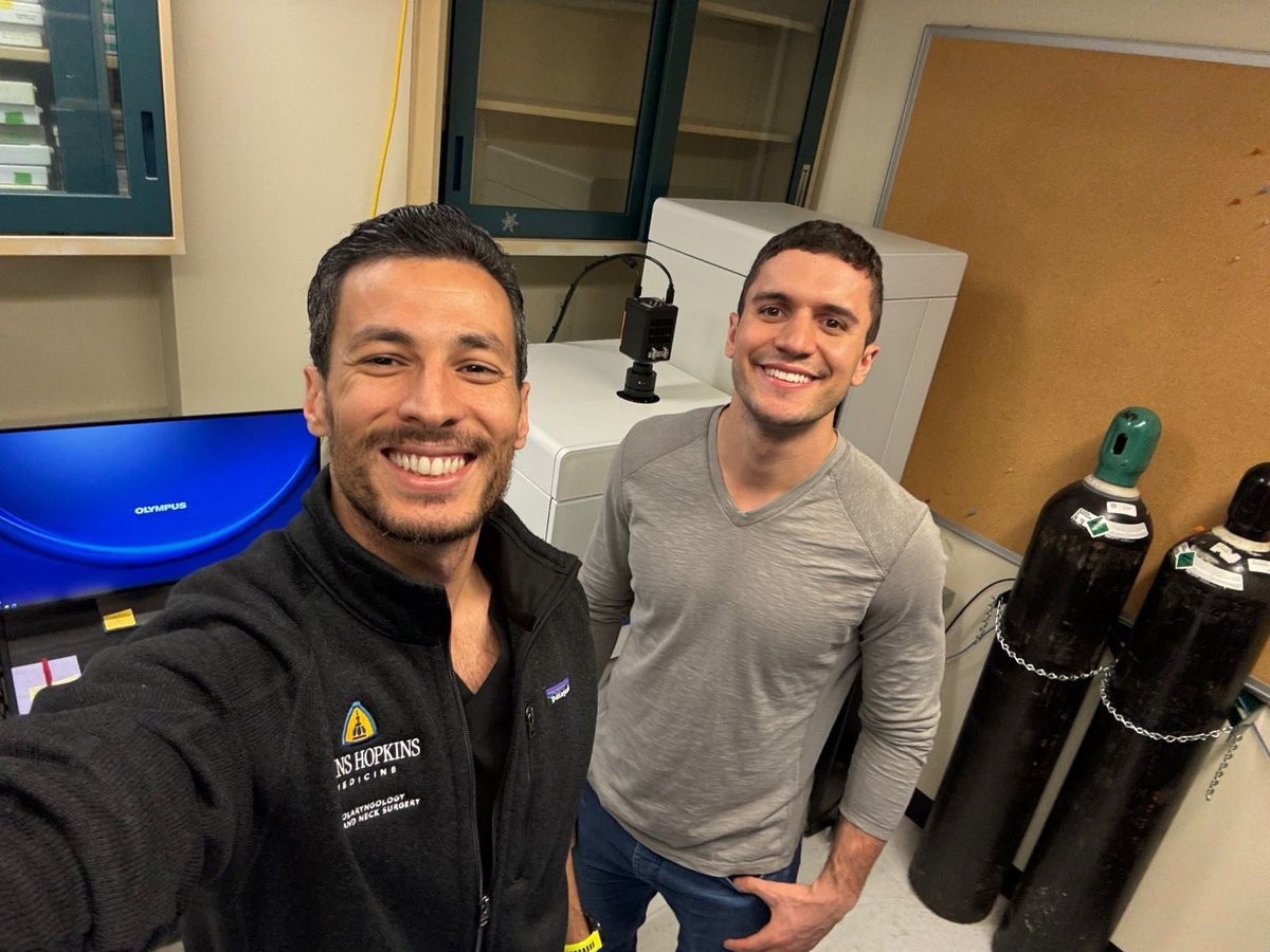 We were delighted to give a tour of the Johns Hopkins #Otopathology Laboratory and the Lauer lab to Dr. Matheus Ptavares, a junior #ENT résident from Sao Paulo in Brazil 🇧🇷

<a href="/hopkins_ent/">Johns Hopkins OHNS</a>