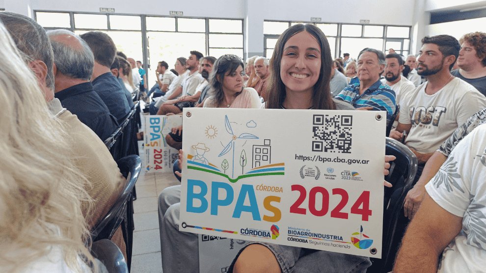 MinAgriCba's tweet image. #BPAs ♻️I Entrega de aportes a productores de los departamentos Unión, Marcos Juárez y General San Martín 🤝
➕Info 👉bit.ly/402UIZR