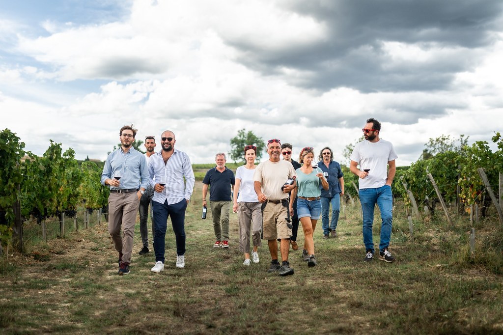 Vins Saint-Emilion (@vinsstemilion) on Twitter photo On vous propose quoi comme évènements cette année ? 
L'agenda 2025 est là 🗓️ vins-saint-emilion.com/bienvenue-dans… 
📷 Antoine Ollier - Grenouilles Prod On vous propose quoi comme évènements cette année ? 
L'agenda 2025 est là 🗓️ vins-saint-emilion.com/bienvenue-dans… 
📷 Antoine Ollier - Grenouilles Prod