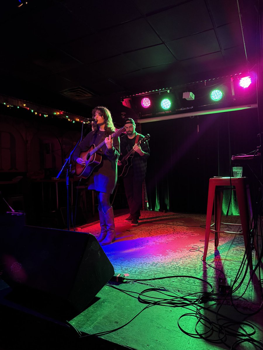 melabeeofficial's tweet photo. I’m performing at Mainstreet Station in Orangeville, Ontario tonight! My last show of 2024 🩷

8pm to 11pm https://t.co/asKCGSc5Oc