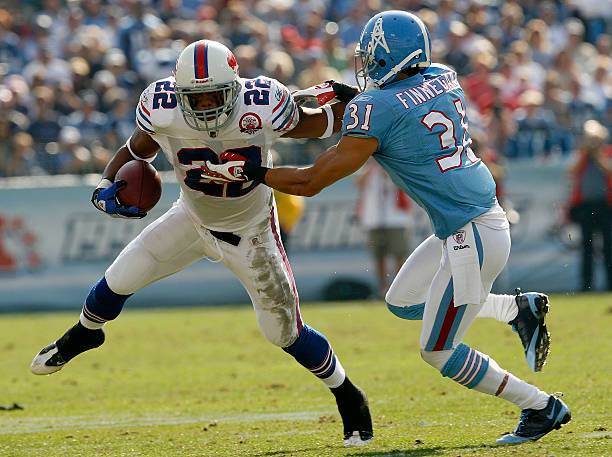 VintageBills's tweet photo. NFL Record: Most 200 yards All-Purpose Games in a Season: (5) Fred Jackson 2009

🔵206 vs Houston
🔴290 vs Tennessee
⚪213 vs Kansas City
🔴220 vs New England
🔵241 vs Indianapolis
#BillsMafia #NFLrecord https://t.co/pJIfWqinfF