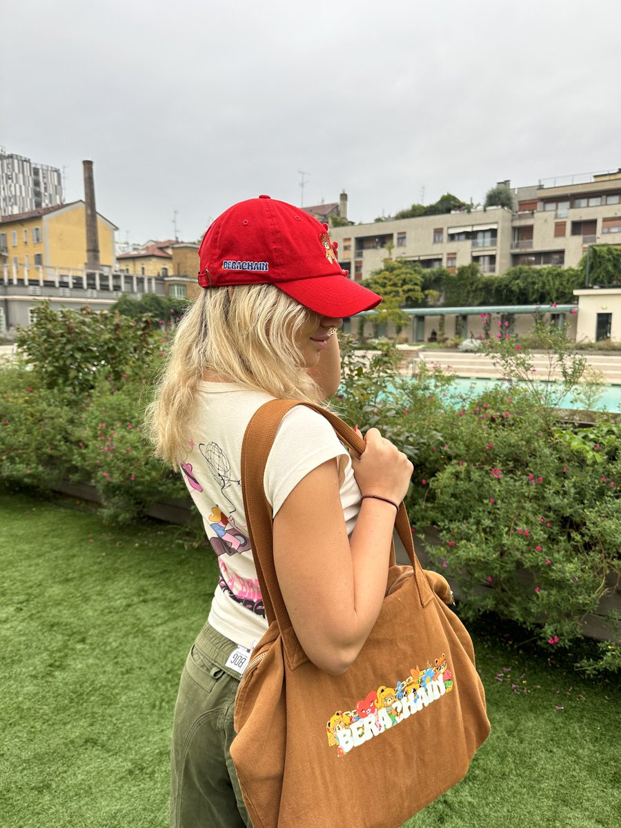 nonfungiblek's tweet image. it’s a VIB’s (very important baddie) birthday today 

an integral part of the baddies vision, &amp;amp; also an incredible soul who gives and continues to grow the baddies always 

happy birthday to you

i hope ur next year is as blessed as everything you’ve given to the baddies 

🫶🧸