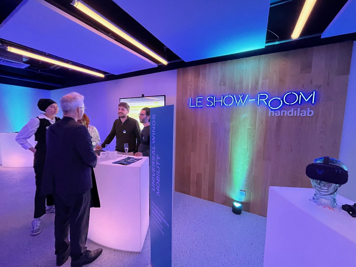 "Montrer que le handicap n'est pas une fatalité": le HandiLab, en Seine-Saint-Denis, un espace de 13 000 m² dédié à l'innovation au service du handicap
france3-regions.francetvinfo.fr/paris-ile-de-f…
<a href="/handilabinnov/">Handilab</a> 
#handicap
#emploi 
#tech